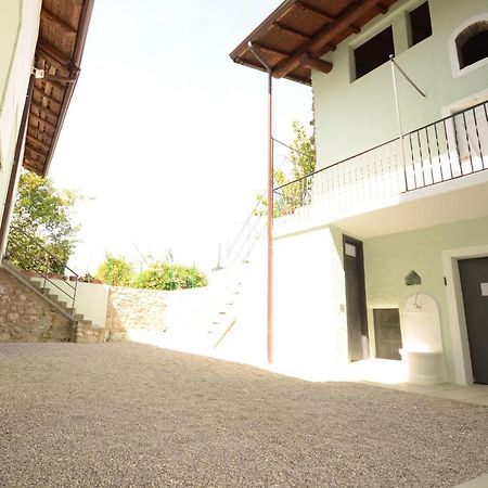 Corte Vezzola Trilocale Tommaso Puegnago Extérieur photo